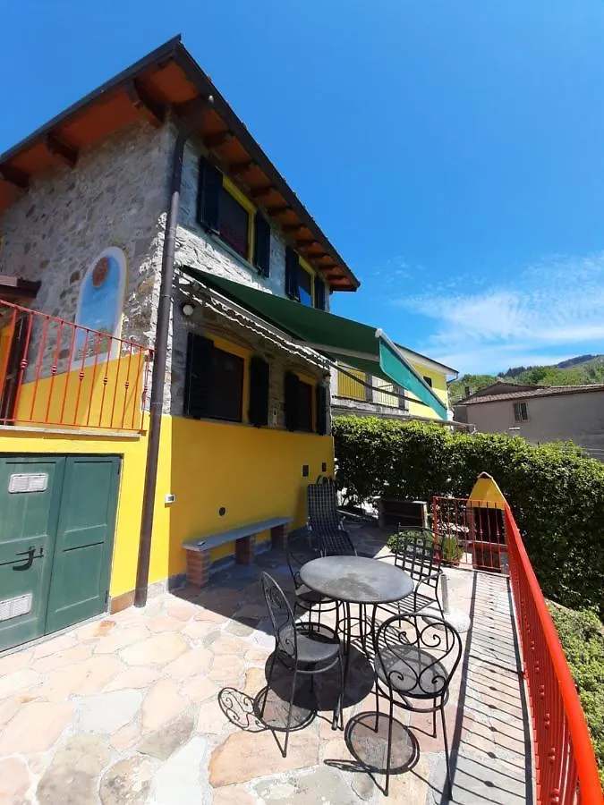 Chalet Deliziosa Casetta Sull'Appennino Toscano Montefegatesi Italy