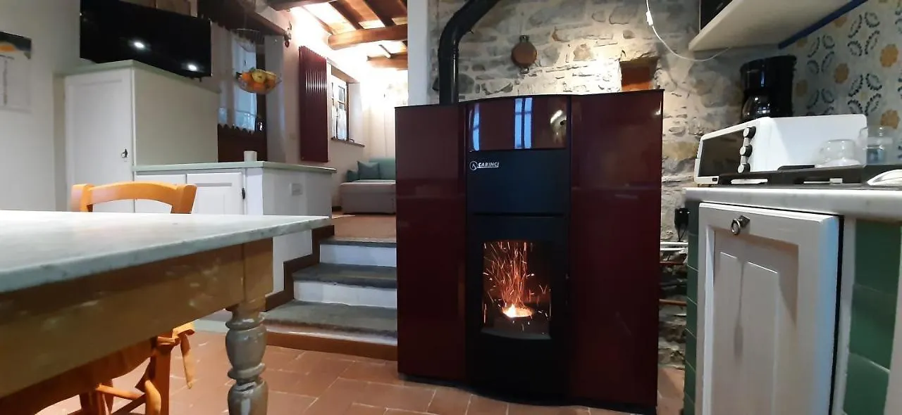 Deliziosa Casetta Sull'Appennino Toscano Montefegatesi Italy