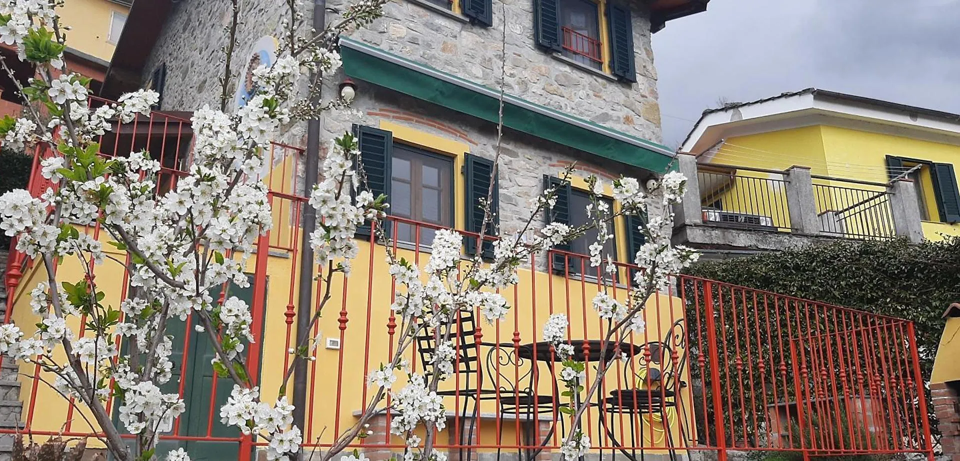 Deliziosa Casetta Sull'Appennino Toscano Montefegatesi Chalet